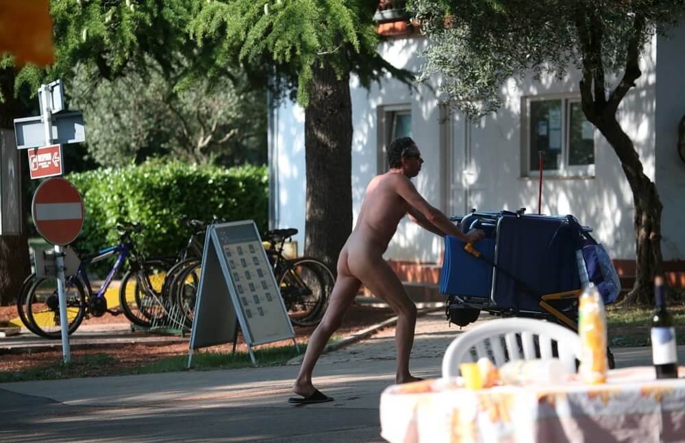 Park Side Street Pass-Bys photos - Mutual respect as an important part of the naturist community