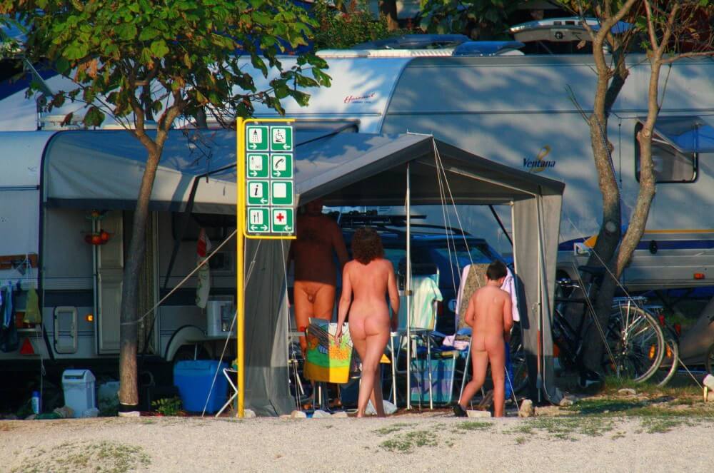 Ula FKK Camping photo gallery - Must always be without clothes