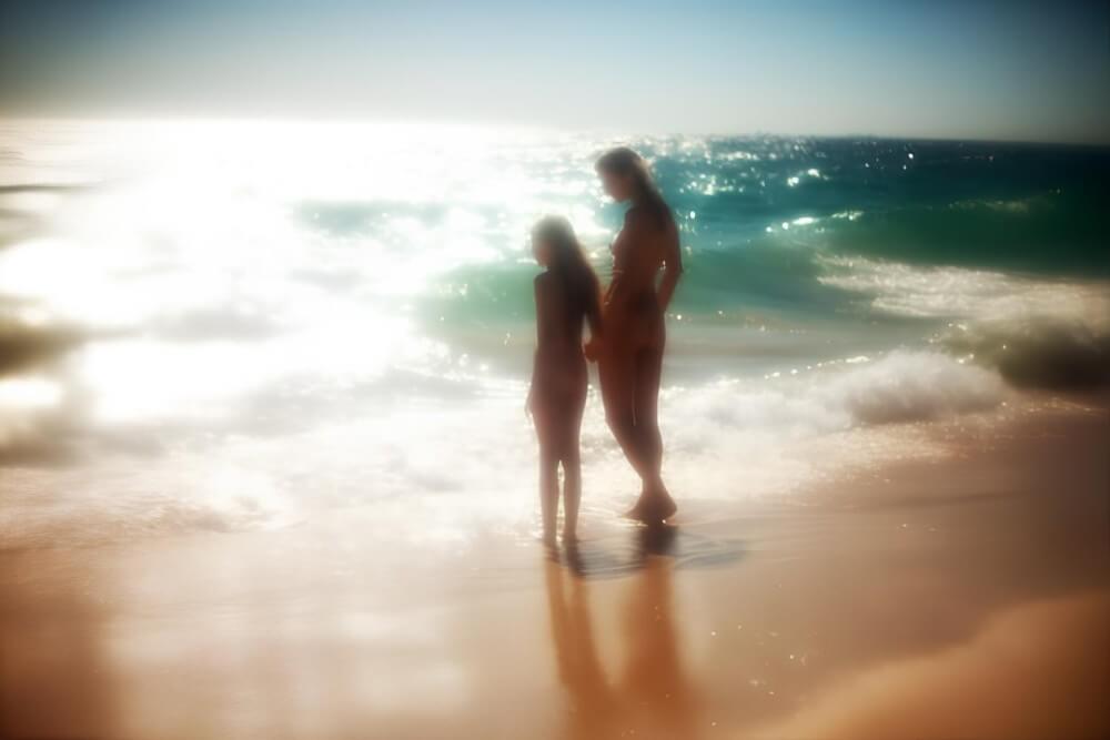 Naturism culture in Western countries new photos - The practice of nudism promotes freedom from fears and insecurities