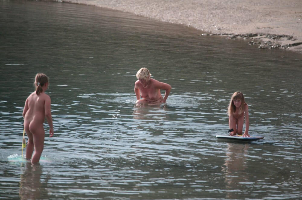 Naturism photo gallery # 14 - The practice of naturism fosters inner harmony