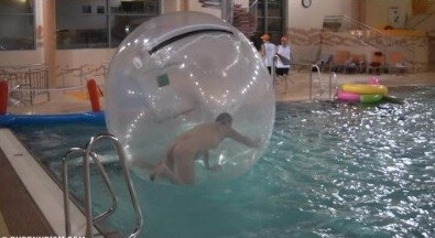 Indoor Water Runners # 2 - Naturism and nudism are a path to peace of mind and a little solitude