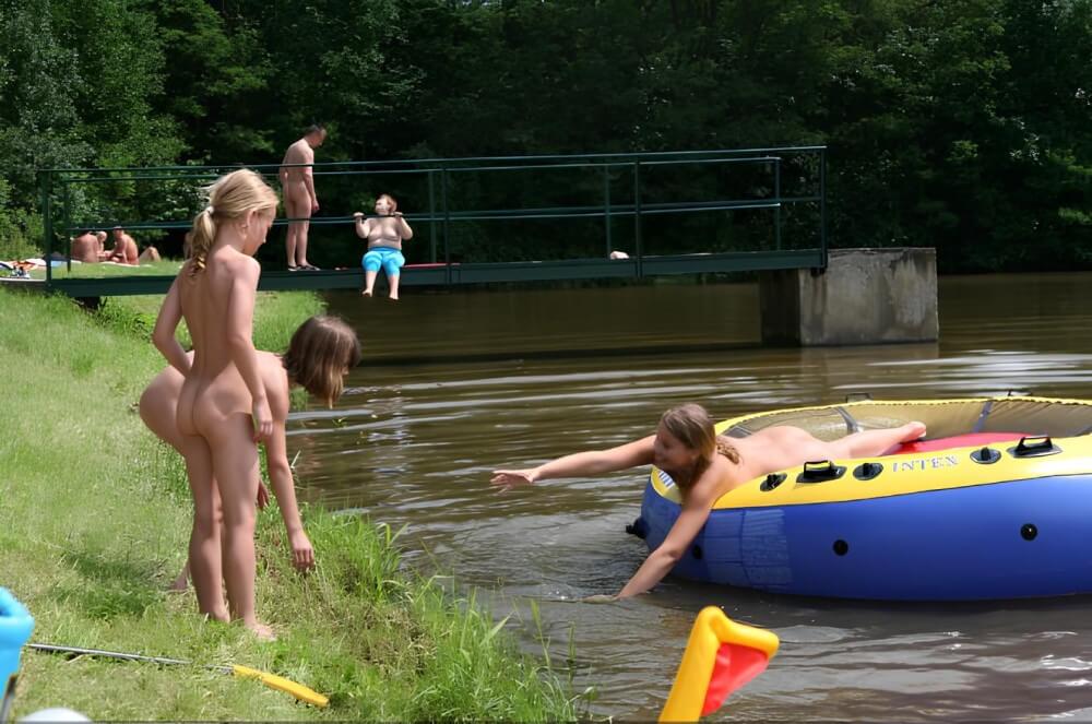 Naked Body gallery - Nudity in nudism is a form of honesty with oneself