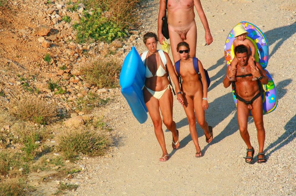 Ula FKK Beach Entry Hills pics - Ethical Principles of the Nudist Community