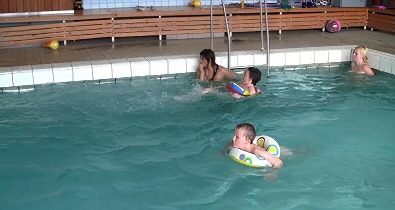 Swimming center club Full HD - Naturism enthusiasts around the world