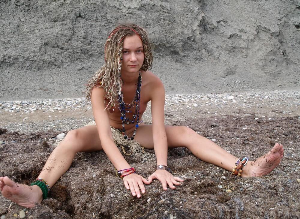 Naturists Rocky Stream Pixie Girls photos - People seek unity with nature through naturist practices