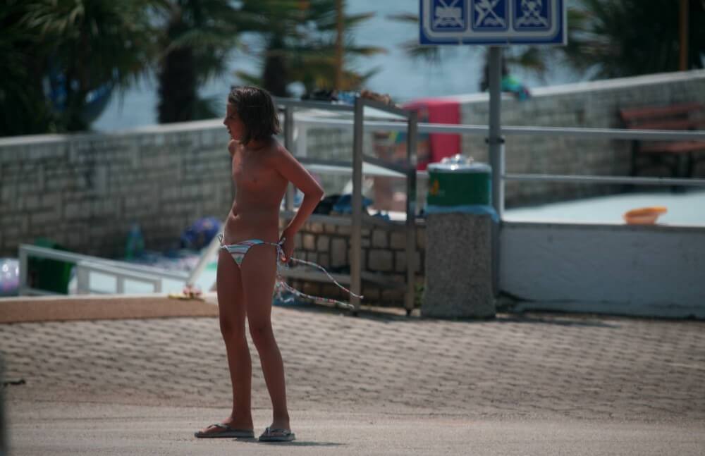 Naturist Pool Walkaround pics - Love for oneself and nature is the foundation of the naturist and nudist lifestyle