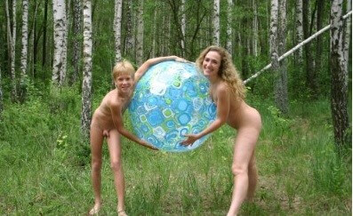 Crimea Family Sand Profile photo gallery - I attended a nudist gathering