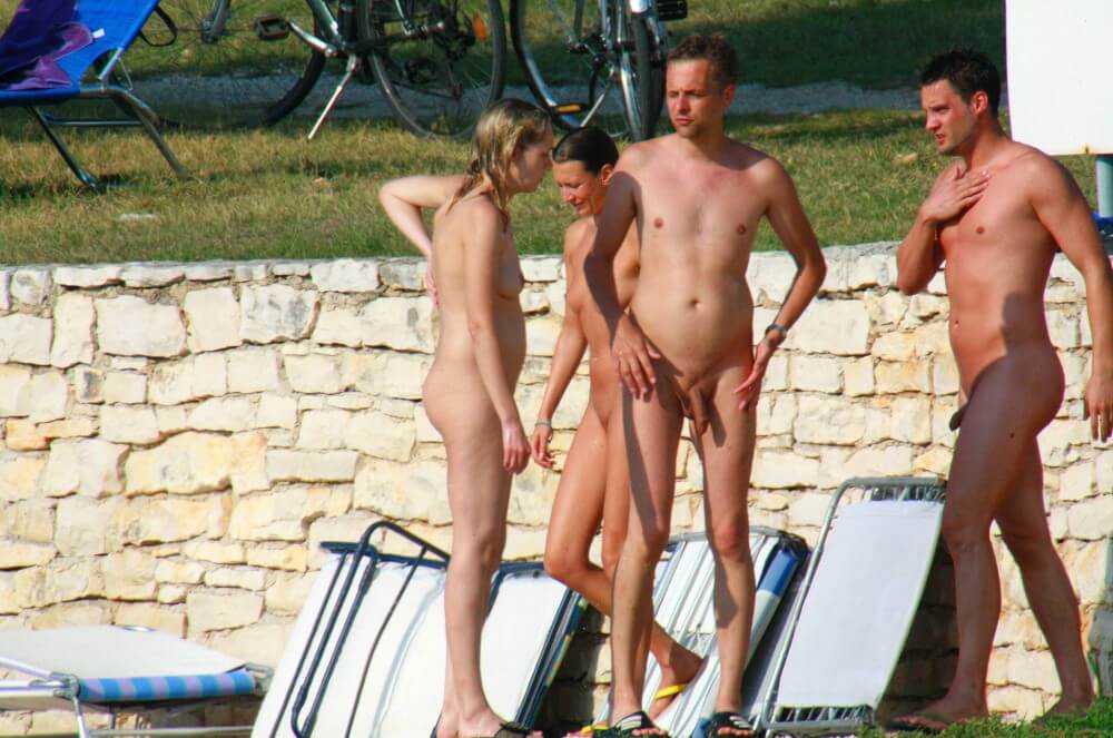 Ula FKK Couples Profile pics - Naturism and nudism are a path to peace of mind and a little solitude