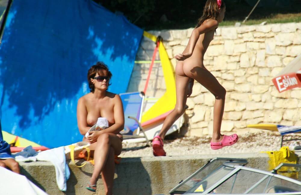 Bright Day Sun Tanning pics - Naturism as a way to connect with nature and achieve inner harmony