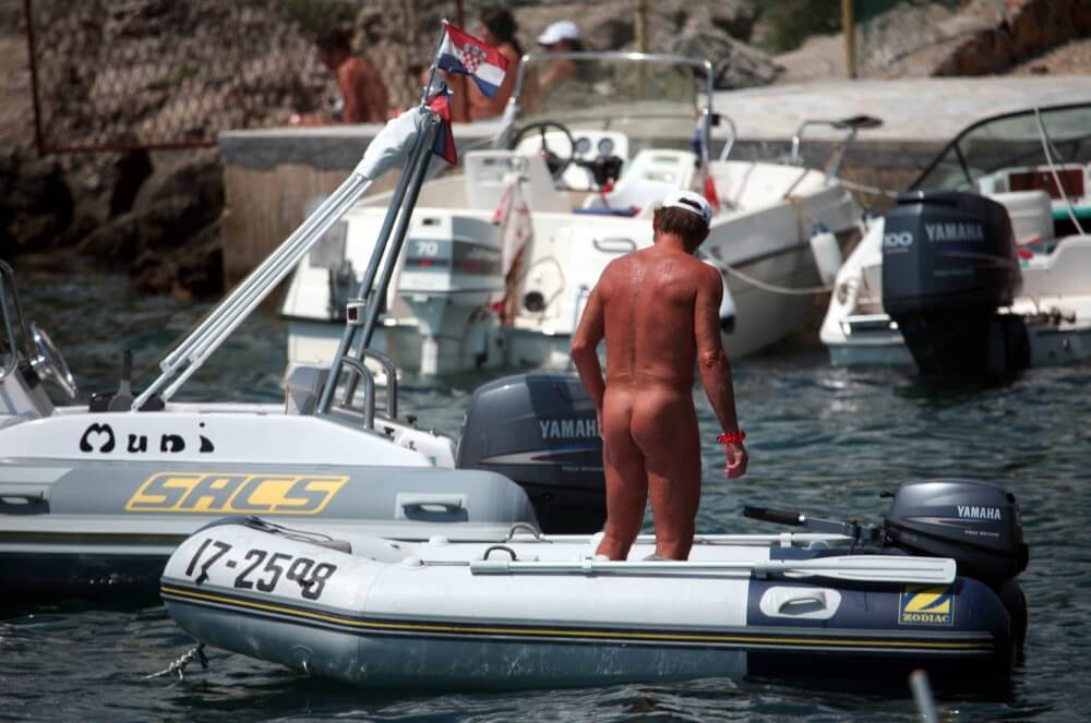 Boating and Floater Waters pics - Nudity helps one better understand oneself and ones feelings