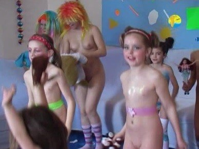 Naturism Freedom: Disco - The cult of nudity has not been forgotten