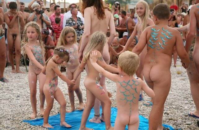 Large photo gallery nudism - Nudity helps overcome insecurities and fears