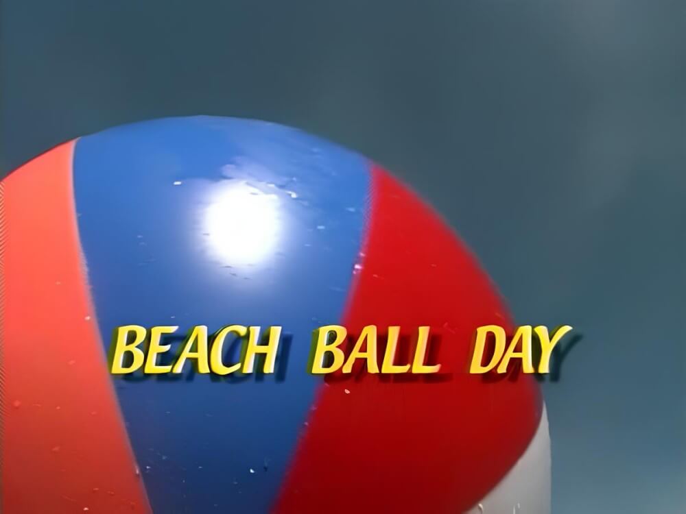 Enature- Beach ball day - Nudism strengthens friendships and mutual respect