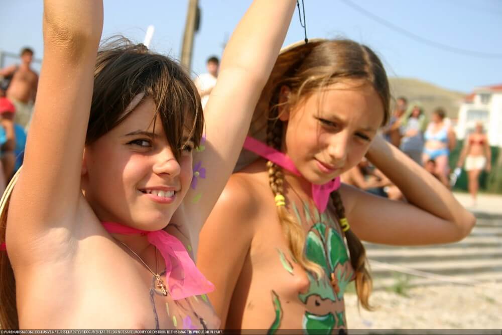 Premium Content # 25 - Home naturism in all its glory
