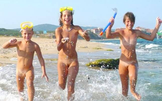 Naturism photo gallery # 27 - There are many political figures among the movements supporters