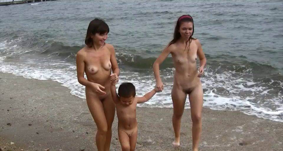 Land and Sea Naturism vol 1 - This is how naturism culture manifests itself