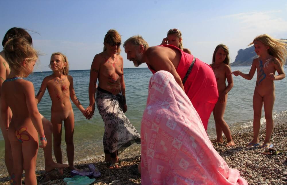Water Drying Off pics - Naturism as a Way of Life