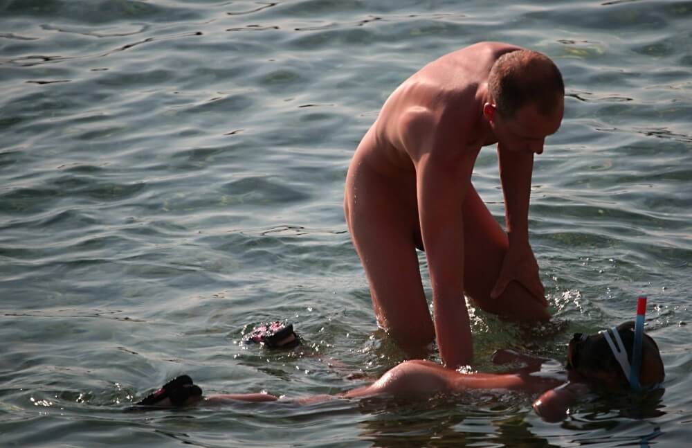 Father Floats His Daughter pics - Ideological naturists: exclusive materials