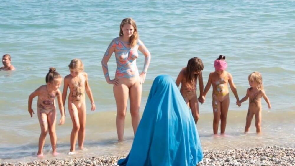 Neptune Day Full HD - Naturism is about peace and tranquility
