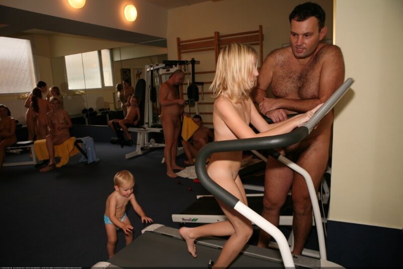 Record room naturists photos - Striving for tolerance and respect is the code of conduct among nudists