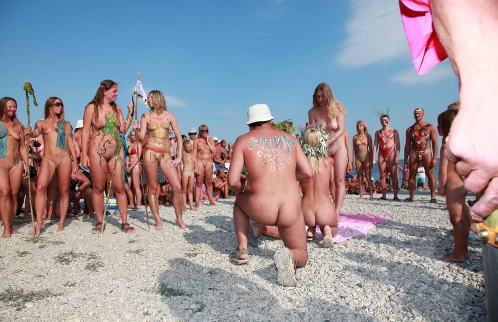 Naturist Boy Sun Warrior pics - People find in this a way to understand that the naked body is part of nature and its beauty