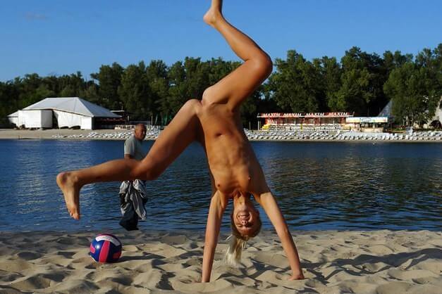 Enature presents - Visiting the Beach Without Clothes